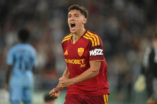 AS Roma v Slovan Bratislava - UEFA Champions League ROME, ITALY - OCTOBER 20 : Nahuer Molina (20) of AS Roma celebrates after scoring a goal during the Champions League match between AS Roma and Slovan Bratislava at Stadio Olimpico on October 20 ,2026 in Rome, Italy. Claudio Pasquazi Anadolu Rome Italy. Editorial use only. Please get in touch for any other usage. Copyright: x2026xAnadoluxClaudioxPasquazix