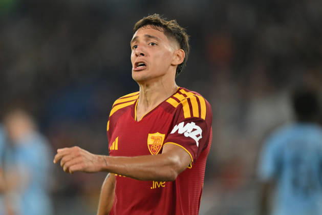 AS Roma v Slovan Bratislava - UEFA Champions League ROME, ITALY - OCTOBER 20 : Nahuer Molina (20) of AS Roma celebrates after scoring a goal during the Champions League match between AS Roma and Slovan Bratislava at Stadio Olimpico on October 20 ,2026 in Rome, Italy. Claudio Pasquazi Anadolu Rome Italy. Editorial use only. Please get in touch for any other usage. Copyright: x2026xAnadoluxClaudioxPasquazix