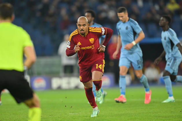 AS Roma v Slovan Bratislava - UEFA Champions League ROME, ITALY - OCTOBER 20 : Donyell Malen of AS Roma scores The penalty during the Champions League match between Slovan Bratislava at Stadio Olimpico on October 20 ,2026 in Rome, Italy. Claudio Pasquazi Anadolu Rome Italy. Editorial use only. Please get in touch for any other usage. Copyright: x2026xAnadoluxClaudioxPasquazix