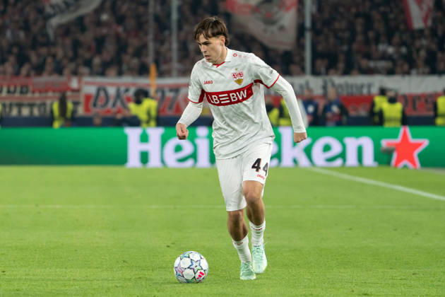 Leo Sauer (VfB Stuttgart, 44) am Ball, Aktion, Dribbling, dribbeln, Angriff, GER, VfB Stuttgart vs. Atlà tico Madrid, Fussball, UEFA Champions League, Spieltag 3, Spielzeit 2026 2027, 20.10.2026, GER, VfB Stuttgart vs. Atlà tico Madrid, Fussball, UEFA Champions League, Spieltag 3, Spielzeit 2026 2027, 20.10.2026, Stuttgart Copyright: xEibner-Pressefoto EdwardxCheungx EP_ECG