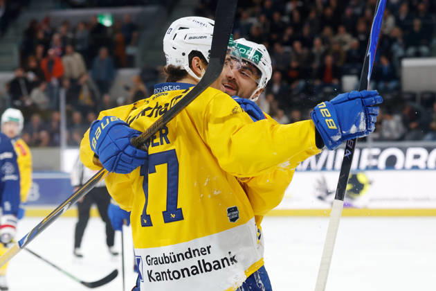 20.10.2026 Swiss Life Arena Zuerich, SCHWEIZ, Saison 2026 2027 Herren Eishockey National League ZSC Lions - HC Davos Torjubel Ken Jaeger - Frederic Allard (HC Davos)
