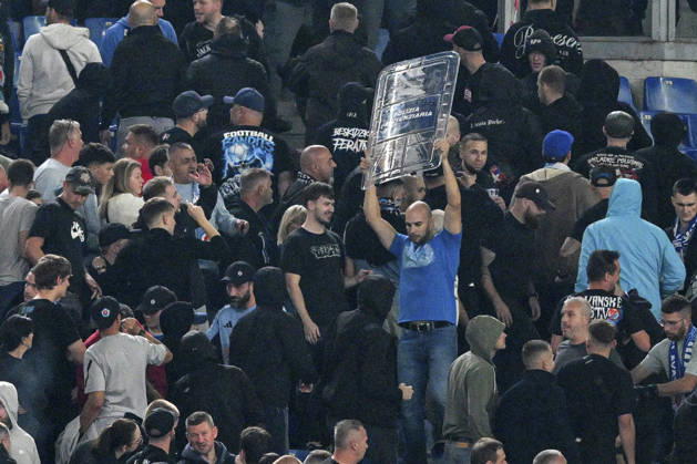 2026 Uefa Champions League 2026- 2027 Roma v Slovan Bratislava Oct 20 20 Oct 2026; Olimpico stadium, Roma, Italy; Uefa Champions League 2026- 2027 ; Roma versus Slovan Bratislava; clashes between fans in the stands Roma Lazio Italy Copyright: xRobertoxRamacciax