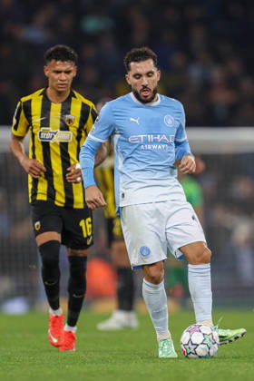 RECORD DATE NOT STATED 20th October 2026; Etihad Stadium, Manchester, England; UEFA Champions League Football, Manchester City versus AEK Athens; Rayan Cherki of Manchester City passes the ball AidanxHunter