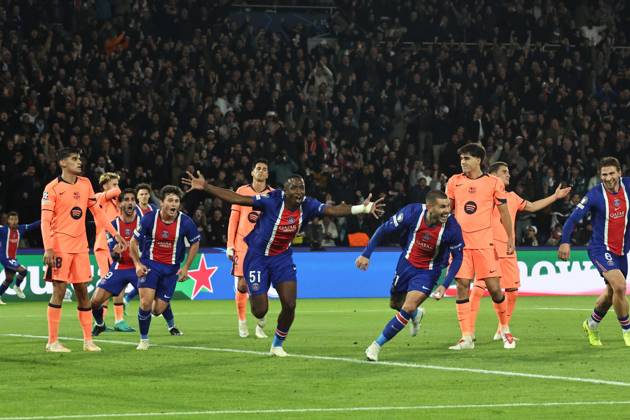 PSG BARCELONE PHOTOPQR LE PARISIEN LP Fred Dugit ; Paris ; 20 10 2026 ; Sports Parc des Princes à Paris (XVIe), le 20 10 2026 Ligue des champions de football PSG-Barcelone joie but Lucas Hernandez LP Fred Dugit CHAMPIONS LEAGUE ; PSG BARCELONA