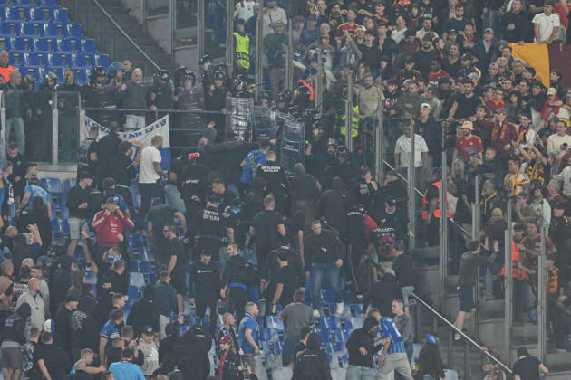 IPA89965270 - Clashes between fans in the stands during the UEFA Champions League soccer match between Roma and Slovan Bratislava at the Olimpico Stadium on October 20, 2026, in Rome, Lazio. During the AS Roma vs. Slovan Bratislava UEFA Champions League soccer match in Rome, Italy, on October 20, 2026  Copyright: xRobertoxRamaccia IPAxSportx xx IPA89965270 IPA89965270