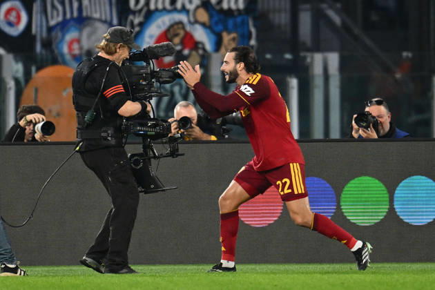 SOCCER - UEFA Champions League - AS Roma vs. Slovan Bratislava Photo by IPA ABACAPRESS.COM89963171 - Mario Hermoso of A.S. Roma celebrates after scoring the goal that made the score 1-0 during the UEFA Champions League Matchday 3 soccer match between A.S. Roma and S.K. Slovan Bratislava at the Olympic Stadium on October 20, 2026, in Rome, Italy. Rome Italy  Copyright: xIPAxSport ABACAx