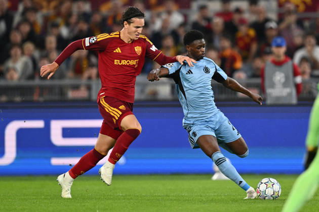 SOCCER - UEFA Champions League - AS Roma vs. Slovan Bratislava Photo by IPA ABACAPRESS.COM89963522 - Daniele Ghilardi of A.S. Roma and Suleiman Camara of S.K. Slovan Bratislava are in action during the UEFA Champions League Matchday 3 soccer match between A.S. Roma and S.K. Slovan Bratislava at the Olympic Stadium on October 20, 2026, in Rome, Italy. Rome Italy  Copyright: xIPAxSport ABACAx