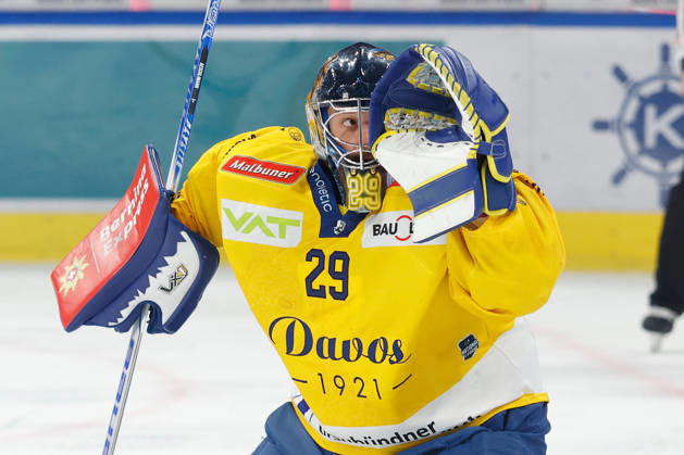 20.10.2026 Swiss Life Arena Zuerich, SCHWEIZ, Saison 2026 2027 Herren Eishockey National League ZSC Lions - HC Davos Torwart Sandro Aeschlimann (HC Davos)