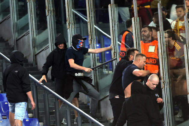 SOCCER - UEFA Champions League - AS Roma vs. Slovan Bratislava Photo by IPA ABACAPRESS.COM89965652 - Rome, Italy - October 20, 2026: Clashes between Bratislava fans and police during the 2026-2027 UEFA Champions League soccer match between AS Roma and SK Slovan Bratislava at the Olympic Stadium in Rome. Roma Italy  Copyright: xIPAxSport ABACAx