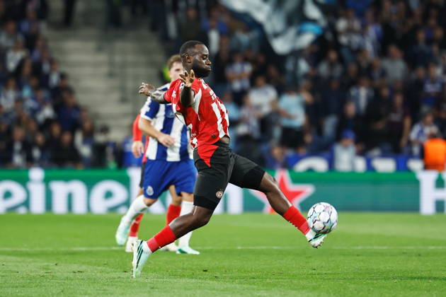 Lutsharel Geertruida (PSV), OCTOBER 20, 2026 - Football Soccer : UEFA Champions League League phase matchday 3 between FC Porto - PSV Eindhoven at the Estadio do Dragao in Porto, Portugal. Noxthirdxpartyxsales  aflo_357737610 MutsuxKawamorix