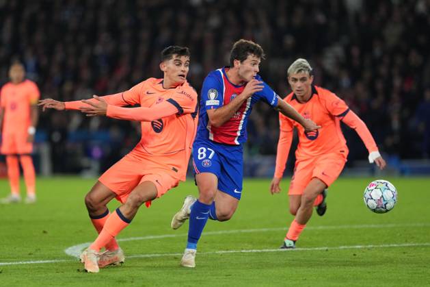 Joao Neves of PSG beats Gerard Martin of Barcelona Paris Saint-Germain v Barcelona, UEFA Champions League, Football, Parc des Princes, Paris, France - 20 Oct 2026Paris Parc des Princes France  Copyright: xDavexWinter Shutterstockx 17226708kg