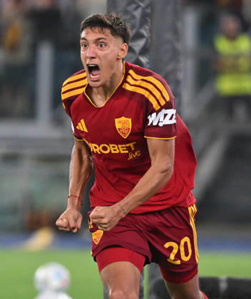 (261021) -- ROME, Oct. 21, 2026 -- Roma s Nahuel Molina celebrates his goal during the UEFA Champions League football match between Roma and Slovan Bratislava in Rome, Italy, Oct. 20, 2026. (Photo by Xinhua) (SP)ITALY-ROME-FOOTBALL-UEFA CHAMPIONS LEAGUE-ROMA VS SLOVAN BRATISLAVA AlbertoxLingria 