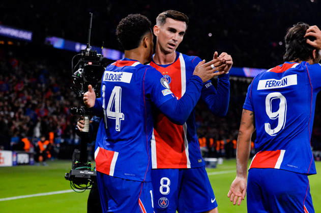 Joie des joueurs du Paris SG aprés le but de Desire Doue (Paris SG) - Match de Ligue Des Champions 2026-2027 (LDC) PSG - Barcelone (4-2) au Parc des Princes à Paris, le 20 octobre 2026. 2026-2027 Champions League (UCL) match: PSG vs. Barcelona (4–2) at the Parc des Princes in Paris, October 20, 2026. Paris France Copyright: xMichaelxBaucherx xPsnewZx xBestimagexMichaelxBaucherx xPsnewZx xBestimagex