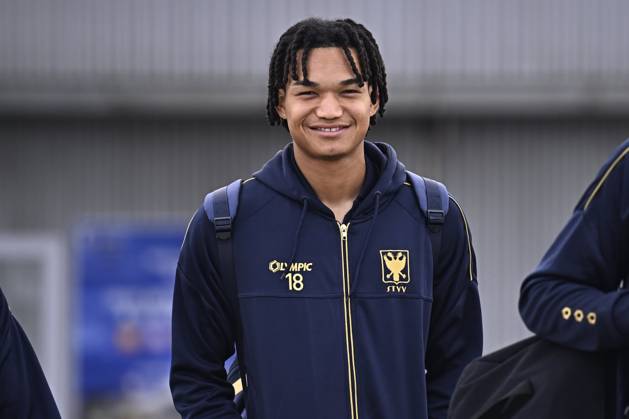 FC Midtjylland v Sint-Truidense VV - UEFA Conference League Media Activities 21 10 2026 LIEGE, BELGIUM - OCTOBER 21 : Ishiwatari Nelson midfielder of Sint-Truidense VV pictured at the Liege airport before departure for the UEFA Conference League 2026 27 League Phase matchday 2 match between FC Midtjylland and Sint-Truidense VV on October 21, 2026 in Liege, Belgium, 21 10 2026 Liege Belgium Copyright: xTomasxSiskx