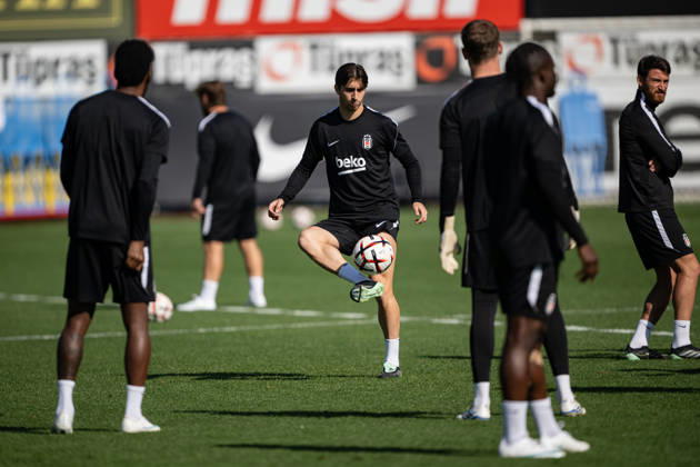 Besiktas training session ahead of UEFA Europa League match against Crystal Palace ISTANBUL, TURKIYE - OCTOBER 21: Fabio Miretti of Besiktas takes part in a training session at BJK Nevzat Demir Training Facilities as the team completes its preparations ahead of their UEFA Europa League league phase week 3 football match against Crystal Palace in Istanbul, Turkiye, on October 21, 2026. Celal Gunes Anadolu Istanbul Turkey. Editorial use only. Please get in touch for any other usage.  Copyright: x2026xAnadoluxCelalxGunesx