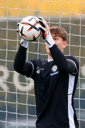SOCCER - UEFA EL, Sturm vs Marseille GRAZ,AUSTRIA,21.OCT.26 - SOCCER - UEFA Europa League, SK Sturm Graz vs Olympique de Marseille, preview, training Sturm. Image shows Elias Lorenz (Sturm).  GEPAxpictures xMarioxBuehner-Weinrauch