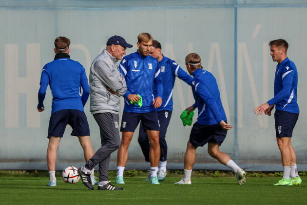 2026.10.21 Poznan Pilka nozna UEFA Liga Europy faza ligowa sezon 2026 2027 Trening Lech Poznan przed meczem z AFC Sunderland N z Trener Lecha Niels Frederiksen Foto Pawel Jaskolka PressFocus 2026.10.21 Poznan Football Europa League League Phase 2026 2027 Lech Poznan training session before AFC Sunderland game Credit: Pawel Jaskolka PressFocus NEWSPIX.PL --- newspix.pl 