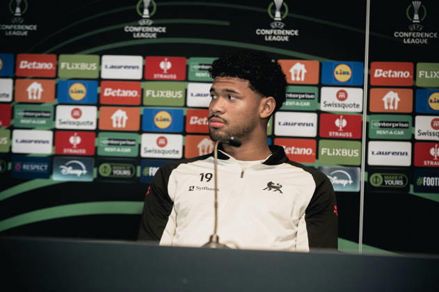 FC Midtjylland press conference, PK, Pressekonferenz - UEFA Conference League Herning, Denmark - October 21: Head coach Mike Tullberg and Pedro Bravo during a press conference ahead of a match between FC Midtjylland and St. Truidense in UEFA Conference League at MCH Arena Herning MCH Arena Denmark Copyright: xDANIELxSTENTZx