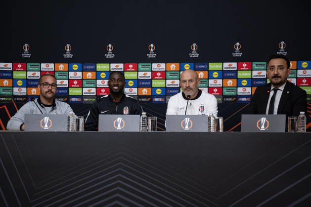 Besiktas hold press conference, PK, Pressekonferenz ahead of UEFA Europa League match with Crystal Palace ISTANBUL, TURKIYE - OCTOBER 21: Besiktas head coach Vincenzo Italiano (2nd R) and midfielder Wilfred Ndidi (2nd L) attend a press conference at BJK Nevzat Demir Training Facilities in Istanbul, Turkiye, on October 21, 2026, ahead of their UEFA Europa League Matchday 3 clash against Crystal Palace. Celal Gunes Anadolu Istanbul Turkey. Editorial use only. Please get in touch for any other usage.  Copyright: x2026xAnadoluxCelalxGunesx