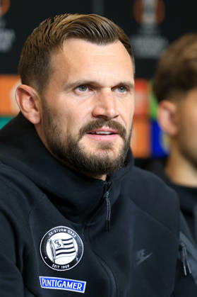 SOCCER - UEFA EL, Sturm vs Marseille GRAZ,AUSTRIA,21.OCT.26 - SOCCER - UEFA Europa League, SK Sturm Graz vs Olympique de Marseille, preview, press conference, PK, Pressekonferenz Sturm. Image shows head coach Fabio Ingolitsch (Sturm).  GEPAxpictures xMarioxBuehner-Weinrauch