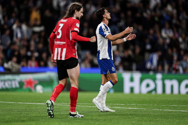 FC Porto v PSV Eindhoven - UEFA Champions League 2026 27 League Phase MD3 Andre Silva of FC Porto is in action during the UEFA Champions League 2026 27 League Phase MD3 match between FC Porto and PSV at Estadio do Dragao in Porto, Portugal, on October 20, 2026. porto Porto Portugal Copyright: xLuisxEirasx originalFilename:eiras-uefacham261020_npZsd