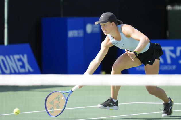 WTA, Tennis Damen Kinoshita Group Japan Open - Day 3 Kaitlin Quevedo of Spain plays with partner Claire Liu of the United States during their quarterfinal doubles match against Jesika Maleckova and Miriam Skoch of the Czech Republic at the 2026 Kinoshita Group Japan Open Women s tennis tournament at Utsubo Tennis Center in Osaka, Japan, on October 21, 2026. Osaka Japan  Copyright: xOwenxHammondx originalFilename:hammond-2026kino261021_npcMY.jpg