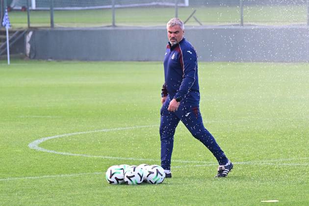 Training session of Trabzonspor in Turkiye TRABZON, TURKIYE - OCTOBER 21: Head coach Thomas Reis directs players during Trabzonspor s final training session at the Mehmet Ali Yilmaz Facilities in Trabzon, Turkiye, on October 21, 2026, ahead of UEFA Conference League match against Hearts. Selcuk Kilic Anadolu Trabzon Turkey. Editorial use only. Please get in touch for any other usage.  Copyright: x2026xAnadoluxSelcukxKilicx