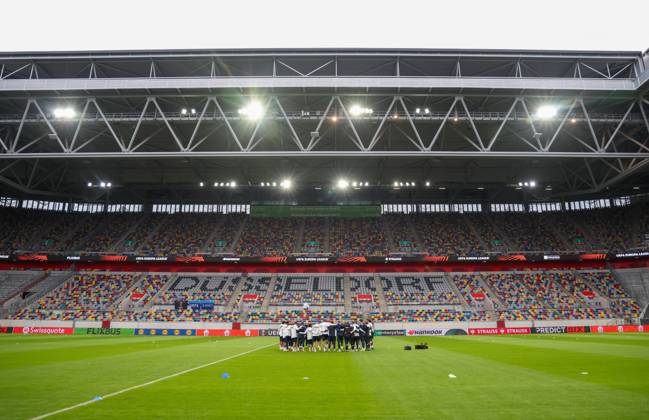 Illustration picture taken during a training session of Belgian soccer team Royale Union Saint-Gilloise, Wednesday 21 October 2026 in Dusseldorf, Germany, in preparation of tomorrow s game against Israeli Hapoel Be er Sheva F.C. on the third day of the UEFA Europa League league phase. The game was moved to Dusseldorf, as Belgian cities refused to host for security reasons. VIRGINIExLEFOUR  x190509384x