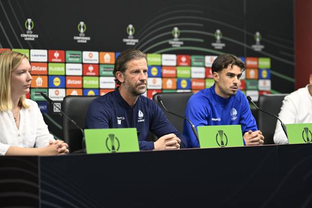 SC Braga v KAA Gent - UEFA Conference League Media Activities 21 10 2026 BRAGA, PORTUGAL - OCTOBER 21 : De Mil Rik head coach of KAA Gent and Tiago Alves Araujo Felipe defender of KAA Gent speaking with the media during a pre-match press conference, PK, Pressekonferenz ahead of the UEFA Conference League 2026 27 League Phase matchday 2 match between SC Braga and KAA Gent on October 21, 2026 in Braga, Portugal, 21 10 2026 Braga Portugal  Copyright: xNicoxVereeckenx