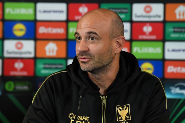 STVV s head coach Frederic De Meyer pictured during a press conference, PK, Pressekonferenz of Belgian soccer team Sint-Truidense VV, Wednesday 21 October 2026 in Herning, Denmark, in preparation of tomorrow s game against Danish FC Midtjylland on the second day of the UEFA Conference League league phase. JILLxDELSAUX  x190514595x