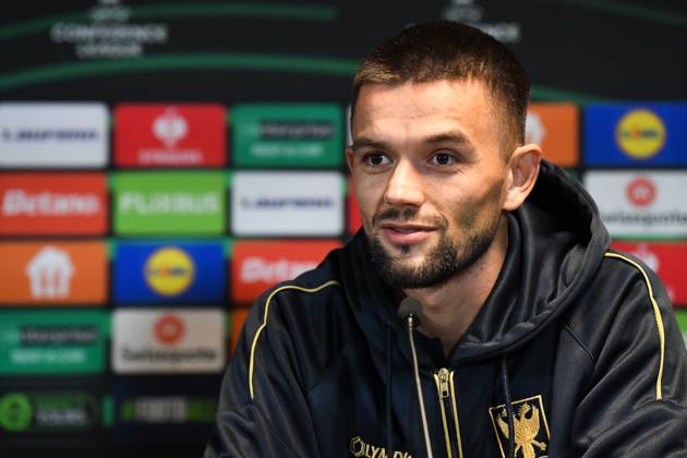 STVV s Visar Musliu pictured during a press conference, PK, Pressekonferenz of Belgian soccer team Sint-Truidense VV, Wednesday 21 October 2026 in Herning, Denmark, in preparation of tomorrow s game against Danish FC Midtjylland on the second day of the UEFA Conference League league phase. JILLxDELSAUX  x190514670x