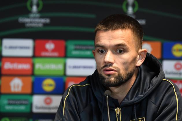 STVV s Visar Musliu pictured during a press conference, PK, Pressekonferenz of Belgian soccer team Sint-Truidense VV, Wednesday 21 October 2026 in Herning, Denmark, in preparation of tomorrow s game against Danish FC Midtjylland on the second day of the UEFA Conference League league phase. JILLxDELSAUX  x190514681x