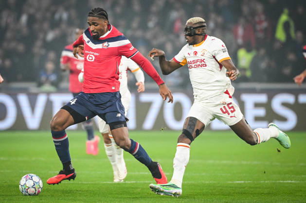 October 21, 2026, Villeneuve-D ascq, France, France: Alexsandro VICTOR DE SOUZA RIBEIRO of Lille and Victor OSIMHEN of Galatasaray during the UEFA Champions League, League Phase MD3 match between Lille OSC (LOSC) and Galatasaray SK at Pierre Mauroy Stadium on October 21, 2026 in Villeneuve-d Ascq near Lille, France. Villeneuve-D ascq France - ZUMAm308 20261021_zsp_m308_005 Copyright: xMatthieuxMirvillex
