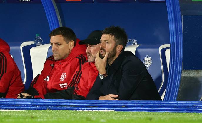 Manchester United, ManU manager Michael Carrick shows a look of dejection Como v Manchester United, UEFA Champions League, Football, Stadio Giuseppe Sinigaglia, Como, Italy - 21 Oct 2026Como Stadio Giuseppe Sinigaglia Italy  Copyright: xKieranxMcManus Shutterstockx 17228238w