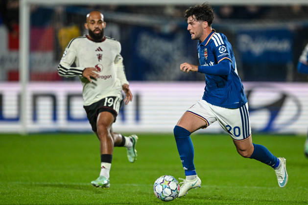 Martin Baturina of Calcio Como in action during the UEFA Champions League stage match Phase MD3 between Calcio Como and Manchester United, ManU Football Club at the Giuseppe Sinigaglia stadium in Como, north Italy -October 21, 2026 - Soccer.  Copyright: xTizianoxBallabio LaPressex