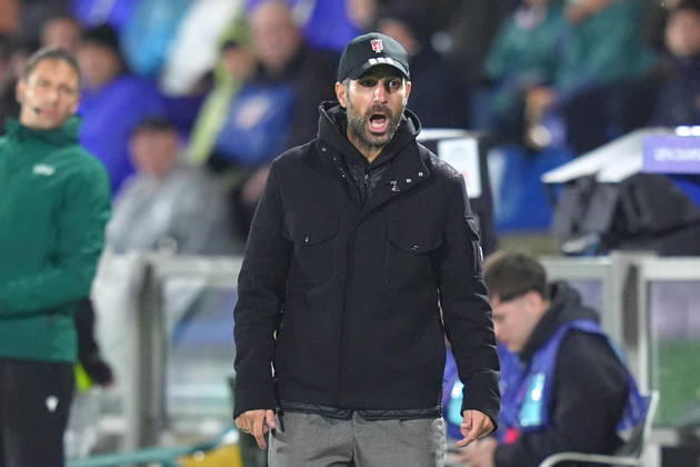 Como’s head coach Cesc Fabregas during the UEFA Champions League football match between Como and Manchester United, ManU - Champions League 2026 2027 - Giuseppe Sinigallia in Como , north Italy - Wednesday , October 21, 2026. - Soccer  Copyright: xSpada LaPressex