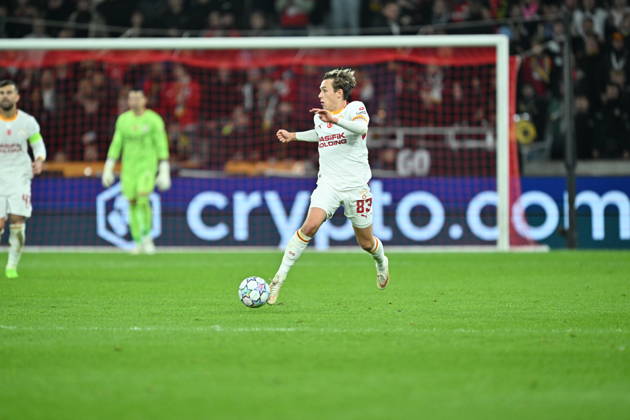 Lille LOSC v Galatasaray - UEFA Champions League LILLE, FRANCE - OCTOBER 21: Batrakov of Galatasaray in action during UEFA Champions League match between Lille and Galatasaray at Stade Pierre-Mauroy (Pierre Mauroy Stadium) in Lille, France on October 21, 2026. Mustafa Yalcin Anadolu Lille France. Editorial use only. Please get in touch for any other usage. Copyright: x2026xAnadoluxMustafaxYalcinx