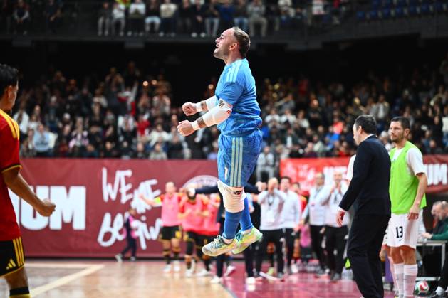 Belgium vs Slovenia - FIFA Futsal World Cup 2028 Main Round Group Phase ANTWERPEN, BELGIUM - OCTOBER 21 : Vrancken Dries goalkeeper of Red Devils Futsal celebrates scoring a goal during the FIFA Futsal World up 2028 main round group phase at the Lotto Arena on October 21, 2026 in Antwerpen, Belgium, 21 10 2026 Antwerpen Belgium  Copyright: xGvgx