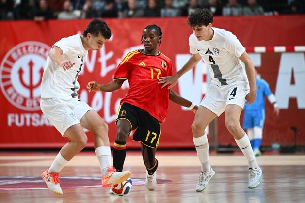 Belgium vs Slovenia - FIFA Futsal World Cup 2028 Main Round Group Phase ANTWERPEN, BELGIUM - OCTOBER 21 : Mbazoa Julien of Red Devils Futsal, Mihael Cop of Slovenia during the FIFA Futsal World up 2028 main round group phase at the Lotto Arena on October 21, 2026 in Antwerpen, Belgium, 21 10 2026 Antwerpen Belgium  Copyright: xGvgx