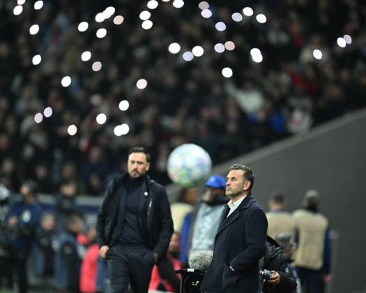 Lille LOSC v Galatasaray - UEFA Champions League LILLE, FRANCE - OCTOBER 21: Okan Buruk head coach of Galatasaray follows the UEFA Champions League match between Lille and Galatasaray at Stade Pierre-Mauroy (Pierre Mauroy Stadium) in Lille, France on October 21, 2026. Mustafa Yalcin Anadolu Lille France. Editorial use only. Please get in touch for any other usage. Copyright: x2026xAnadoluxMustafaxYalcinx