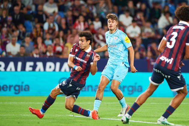 Hugo Rincon (Athletic Club) during the LaLiga EA Sports match between Levante UD and Athletic Club at Estadi Ciutat de València on October 21, 2026 in Valencia, Spain. -