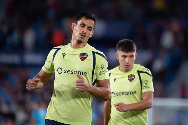 October 21, 2026, Valencia, Valencia, Spain: AISSA MANDI of Levante UD warm up during the LaLiga EA Sports, match between Levante UD and Athletic Club at Ciutat de Valencia stadium Valencia Spain - ZUMAs385 20261021_zsp_s385_004 Copyright: xLeopoldxSoglox