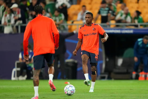 UEFA Champions League: Real Betis Balompie v Feyenoord Rotterdam SEVILLE, SPAIN - OCTOBER 21: Givairo Read of Feyenoord Rotterdam warms up during the UEFA Champions League match between Real Betis Balompie and Feyenoord Rotterdam at Estadio La Cartuja on October 21, 2026 in Seville, Spain Copyright: xYannickxVerhoevenx