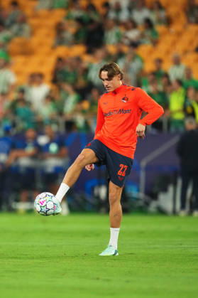 UEFA Champions League: Real Betis Balompie v Feyenoord Rotterdam Seville - Tobias van den Elshout of Feyenoord the competition round of the UEFA Champions League season. The match is set between Real Betis Balompie and Feyenoord Rotterdam at Estadio La Cartuja on 21 October 2026 in Seville, Spain. Copyright: xYannickxVerhoevenx