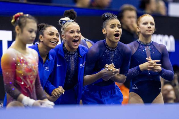 ROTTERDAM - The American gymnasts during the team final at the World Gymnastics Championships in Rotterdam Ahoy. IRIS VAN DEN BROEK ANP xVIxANPxSportx xxANPxIVx 573184105 originalFilename: 573184105.jpg