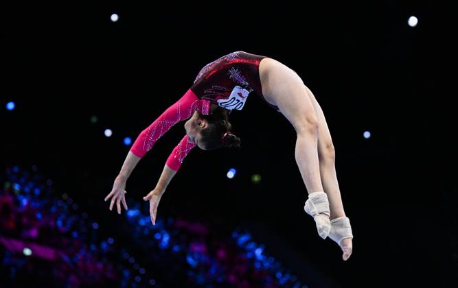 Netherlands Artistic Gymnastics World Championships 9270098 21.10.2026 Liudmila Roshchina of Team World Gymnastics Neutral Athletes 2 competes on the balance beam during the women s team final at the 2026 World Artistic Gymnastics Championships in Rotterdam, the Netherlands. Alexey Filippov Sputnik Rotterdam Netherlands  Copyright: xAlexeyxFilippovx
