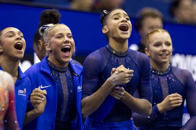 ROTTERDAM - The American gymnasts during the team final at the World Gymnastics Championships in Rotterdam Ahoy. IRIS VAN DEN BROEK ANP xVIxANPxSportx xxANPxIVx 573184914 originalFilename: 573184914.jpg