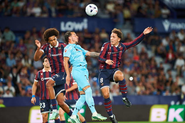 Ifeanyi Ndukwe (Levante UD), Alex Berenguer (Athletic Club) and Jon Ander Olasagasti (Levante UD) during the LaLiga EA Sports match between Levante UD and Athletic Club at Estadi Ciutat de València on October 21, 2026 in Valencia, Spain. -