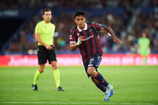 Roger Brugue (Levante UD) during the LaLiga EA Sports match between Levante UD and Athletic Club at Estadi Ciutat de València on October 21, 2026 in Valencia, Spain. -