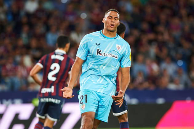 Maroan Sannadi (Athletic Club) during the LaLiga EA Sports match between Levante UD and Athletic Club at Estadi Ciutat de València on October 21, 2026 in Valencia, Spain. -